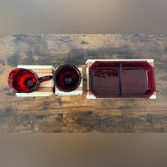 VTG Avon 1876 Cape Cod Collection Set of Creamer Sugar Bowl & Condiment Dish - Picture 6 of 6